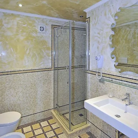 ゲストハウス Antica Residenza Dell'angelo 4*