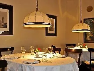 ゲストハウス Antica Residenza Dell'angelo 4*